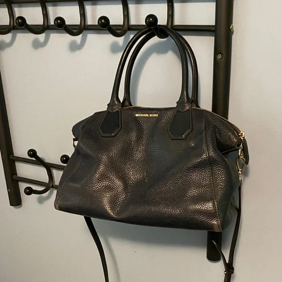 Michael Kors Pebbled navy Satchel - Picture 1 of 14